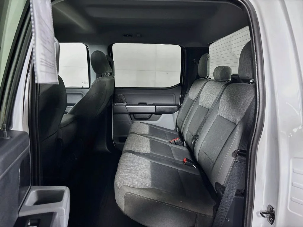 Used 2021 White Ford XLT image 19