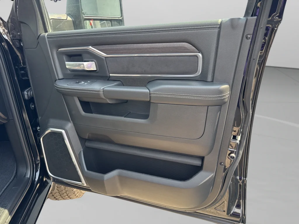 2026 RAM 2500 Laramie - Photo 41
