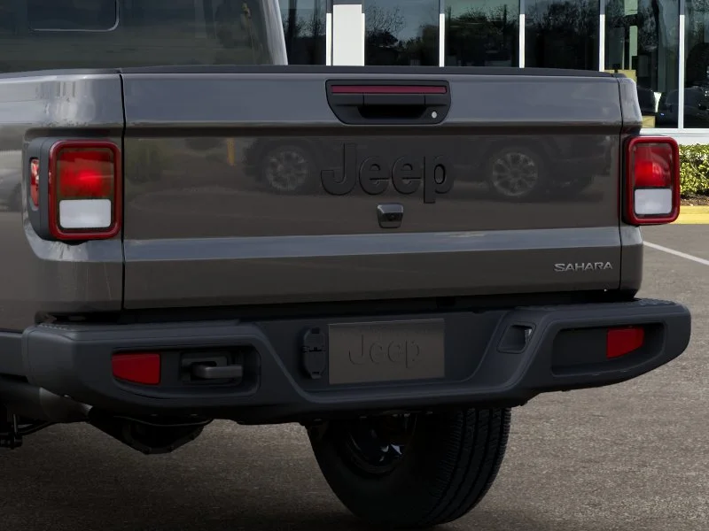 New 2026 Granite Crystal Metallic Clear-Coat Exterior Paint Jeep Sahara image 48