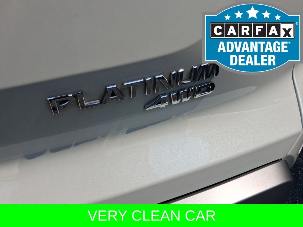 Used 2023 White Nissan Platinum image 7