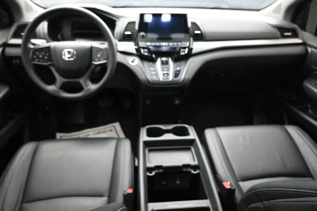 Used 2023  Honda EX-L image 28