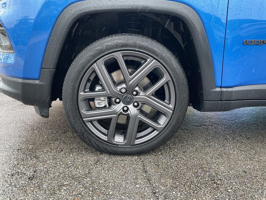 Used 2026 Blue Jeep Limited image 9