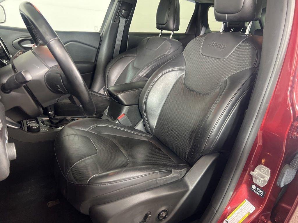 Used 2021 Velvet Red Pearlcoat Jeep Limited image 16