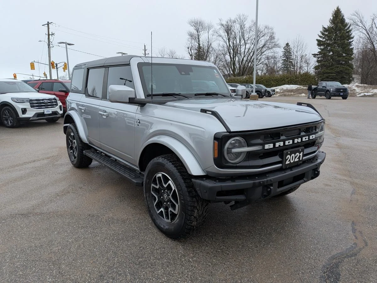 Used 2021 Silver Ford Outer Banks image 3