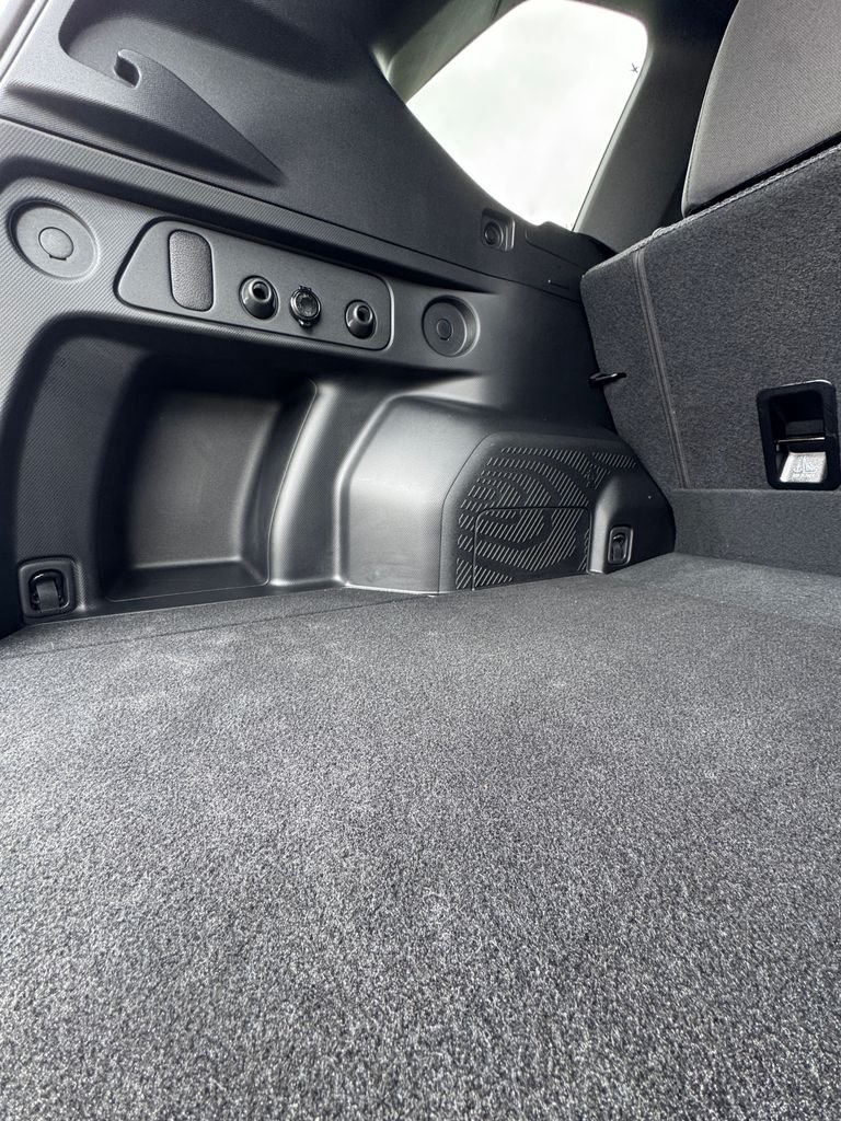 Used 2025 Magnetite Gray Metallic Subaru Premium image 11