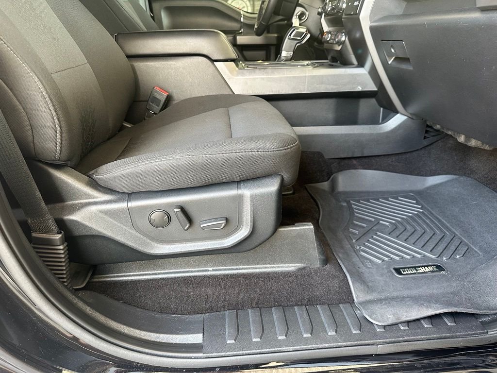 Used 2020 Black Ford XLT image 37
