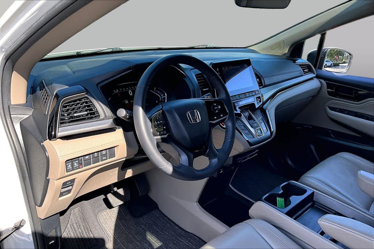 2024 Honda Odyssey Touring - Photo 18