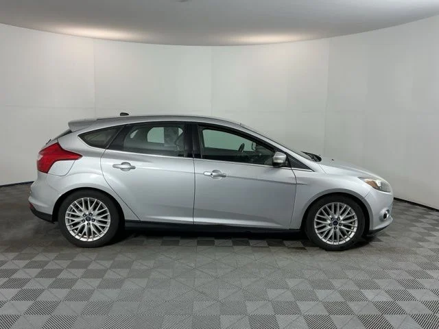 Used 2014 Silver Ford Titanium image 4