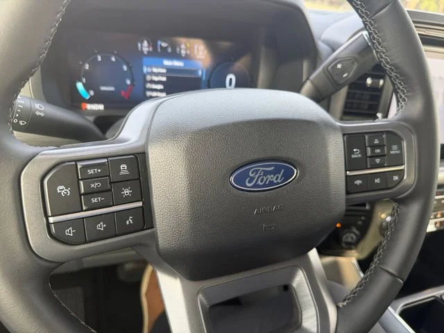 Certified Used 2025 Agate Black Metallic Ford XLT image 19