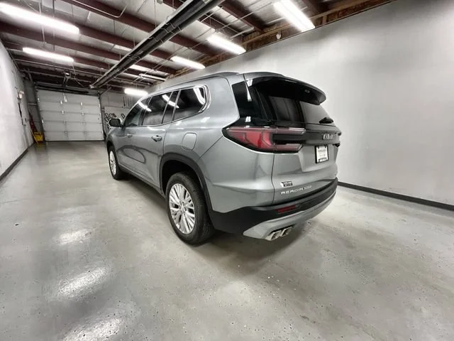 New 2026 Sterling Metallic GMC Elevation image 6