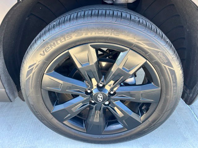 Used 2025 Black Hyundai XRT image 9