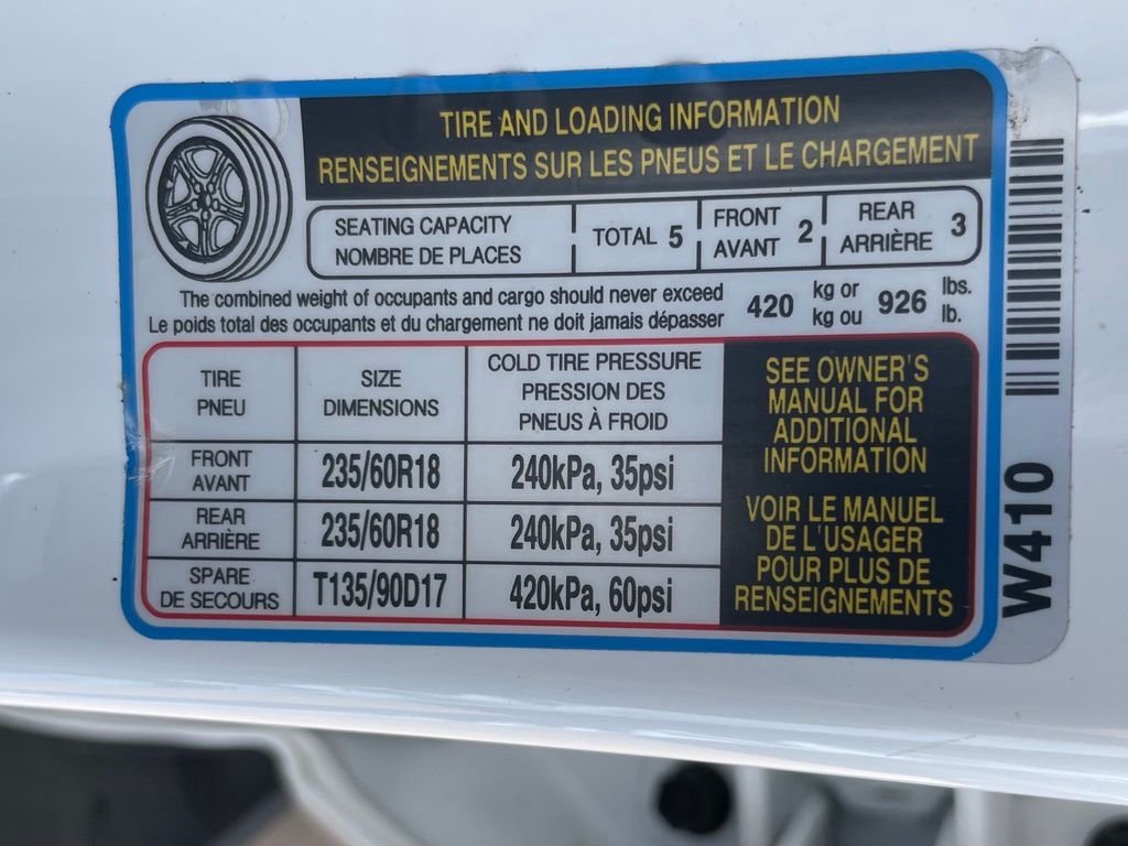 Used 2025 White Hyundai SEL image 35