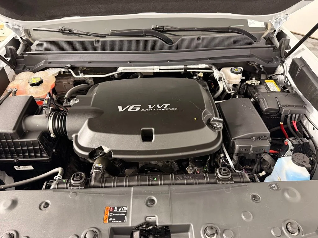 Used 2020 White GMC All Terrain image 31