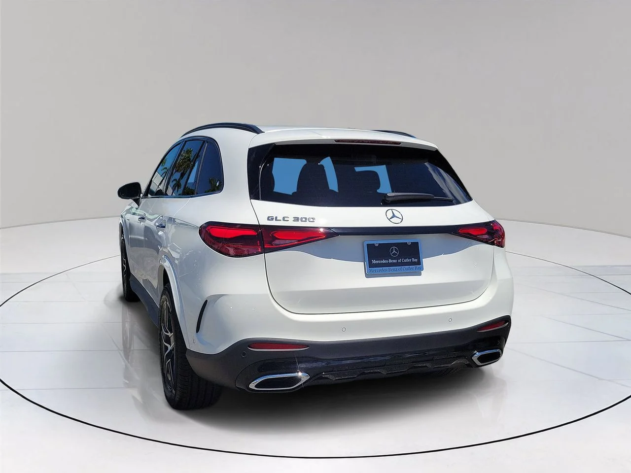 New 2027 Polar White Mercedes-Benz GLC 300 image 6
