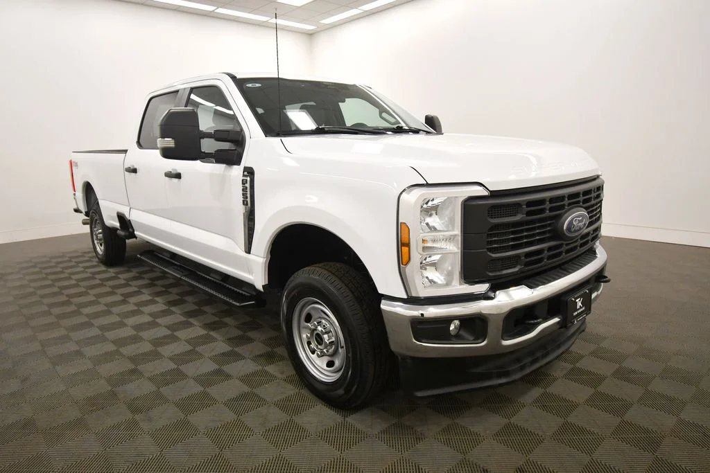 Used 2024 White Ford XL image 11