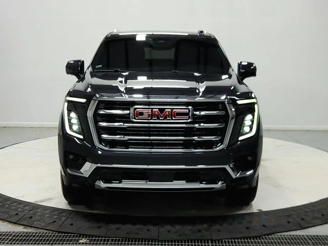Used 2026 Silver GMC Elevation image 3