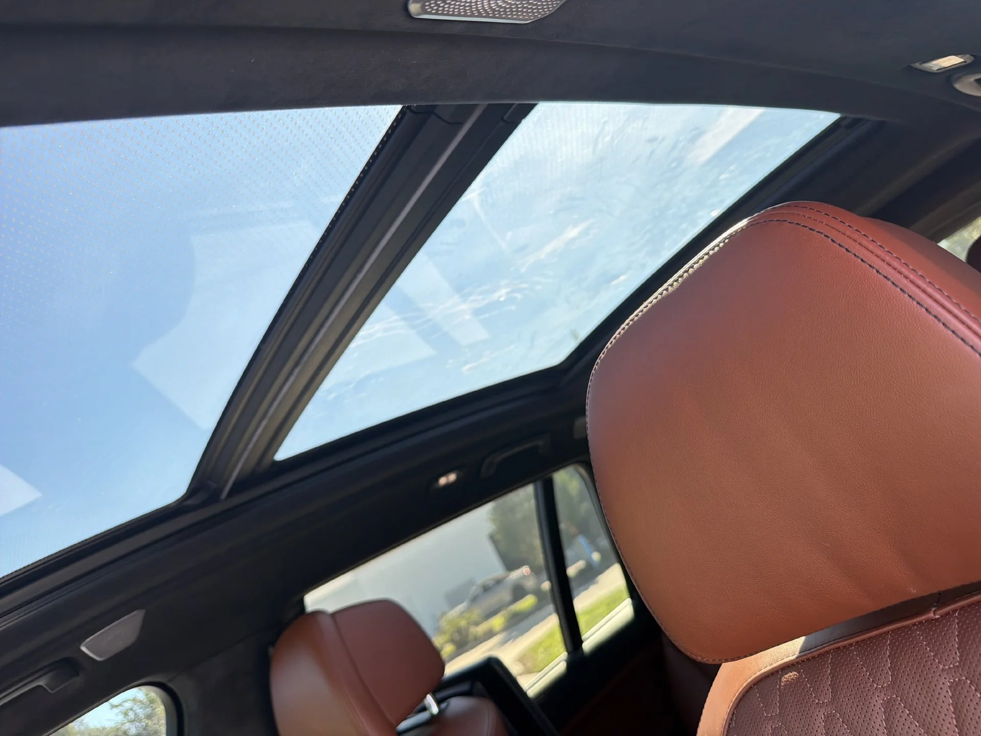 Used 2021 White BMW ALPINA XB7 image 41