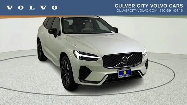 2026 Volvo XC60 B5 Plus Dark AWD's photo