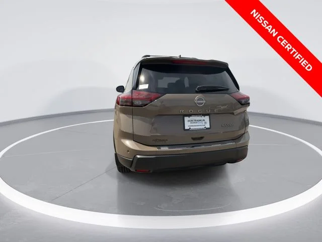 Used 2024 Beige/tan Nissan SV image 7