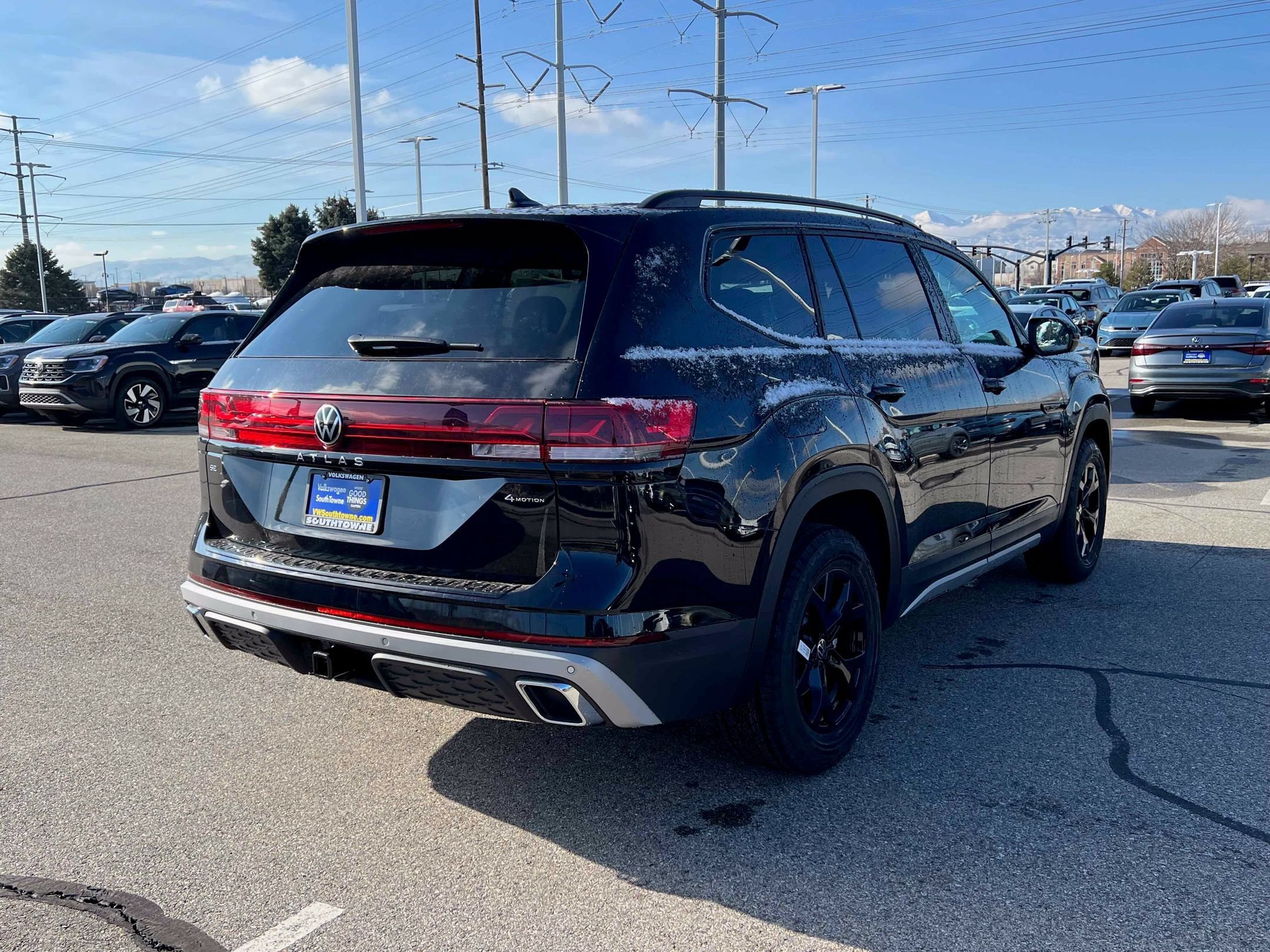 New 2026 Deep Black Volkswagen 2.0T Peak Edition image 12