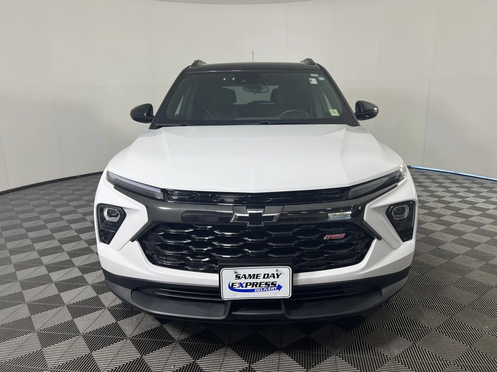 Used 2024 Summit White Chevrolet RS image 29