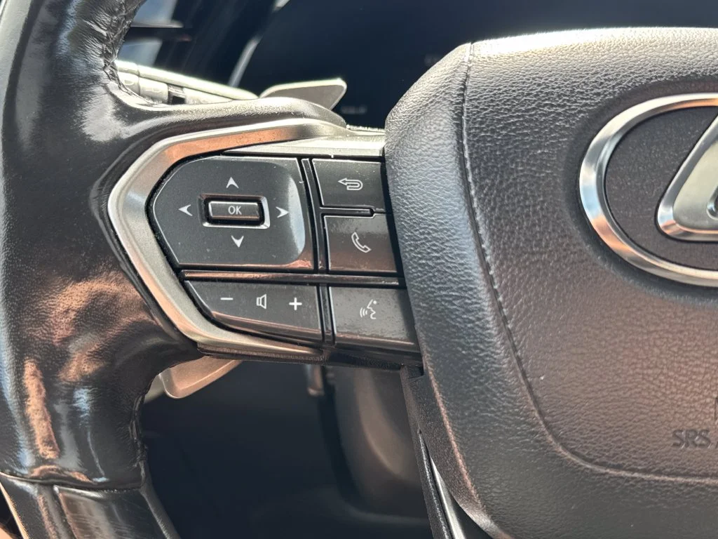 Used 2025 White Lexus 350h F SPORT Design image 20