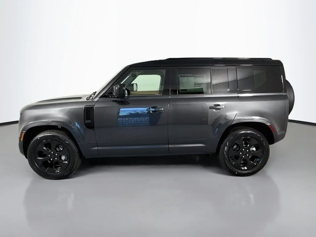 New 2026  Land Rover S image 2