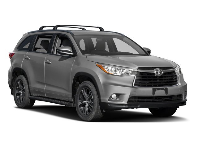 Used 2016 Ooh La La Rouge Mica Toyota XLE image 6