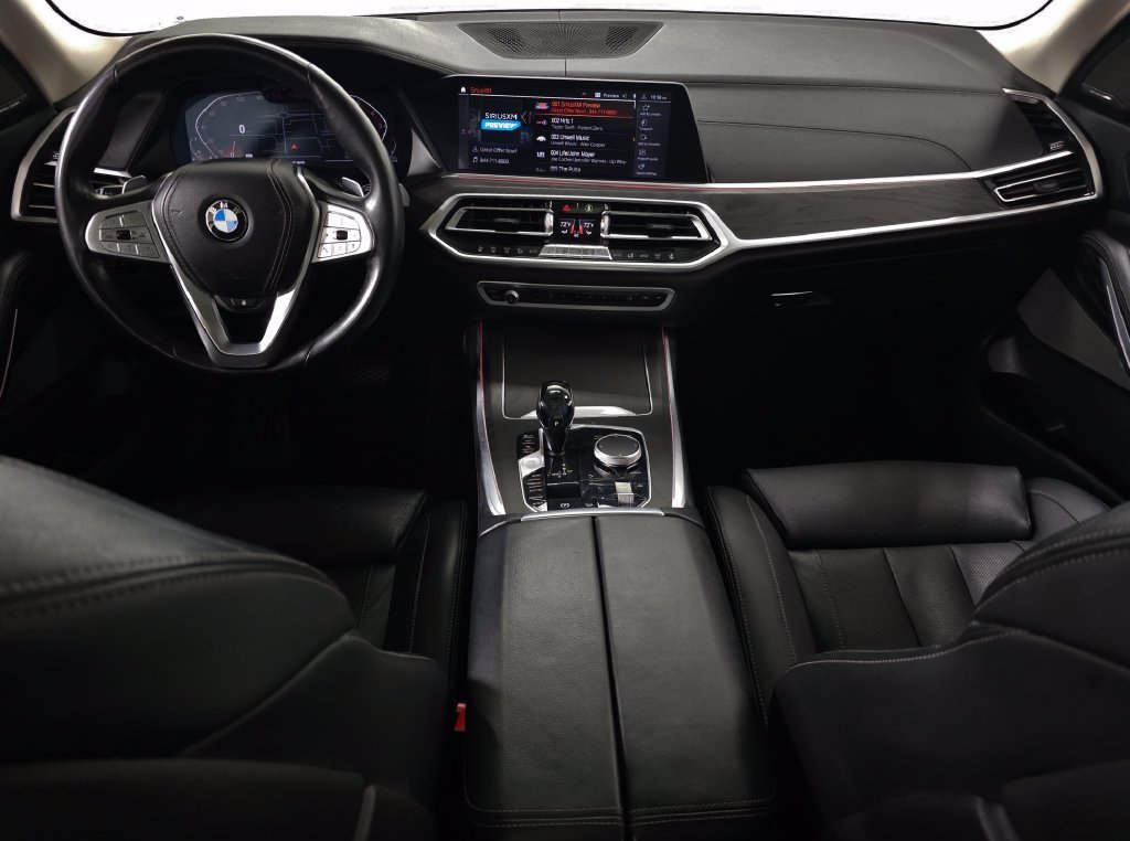 Used 2020 Dark Graphite BMW xDrive40i image 13