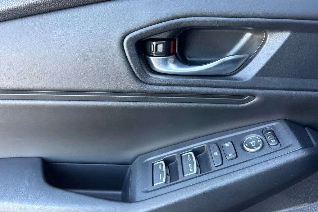 Used 2024  Honda EX image 13