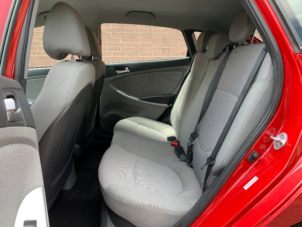 Used 2013 Boston Red Metallic Hyundai GS image 15
