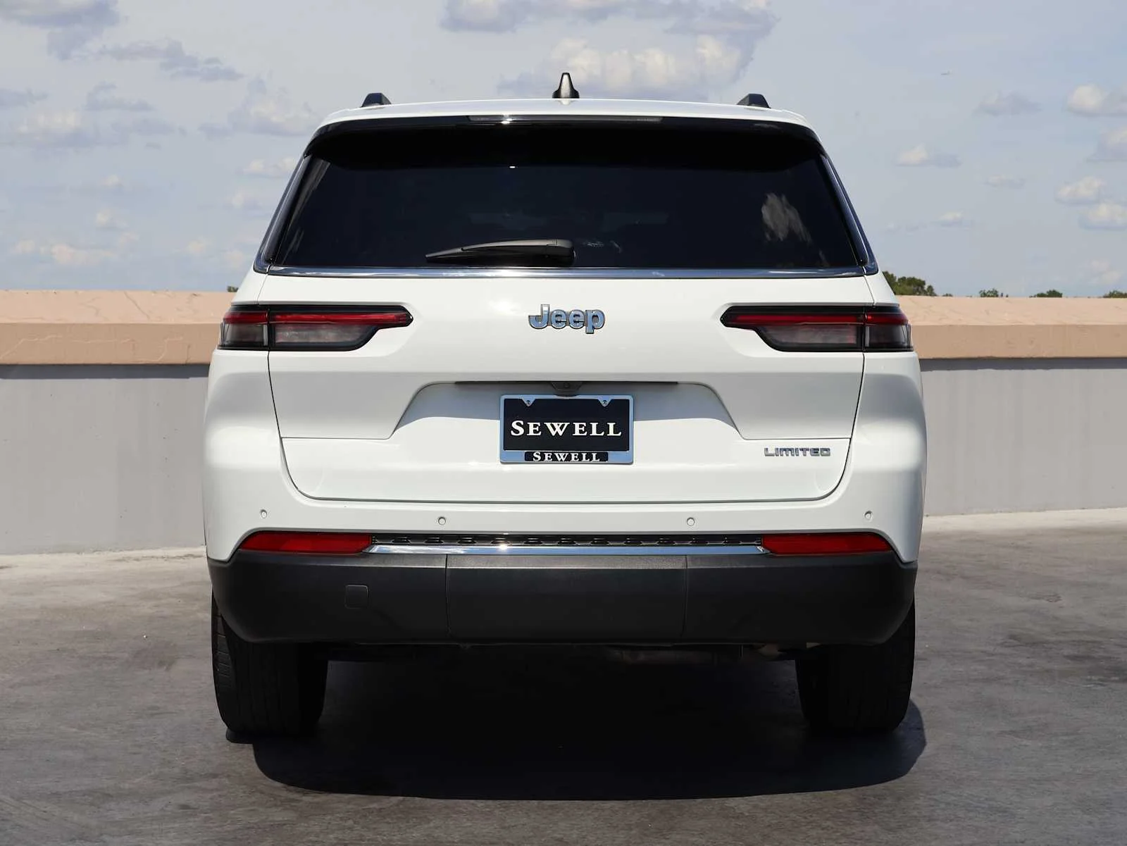 Used 2023 Bright White Clearcoat Jeep Limited image 7