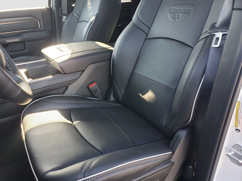 2026 RAM 2500 Rebel - Photo 14