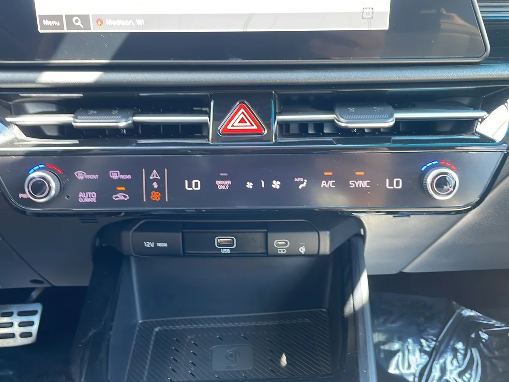 Certified Used 2023 Steel Gray Kia SX Touring image 17