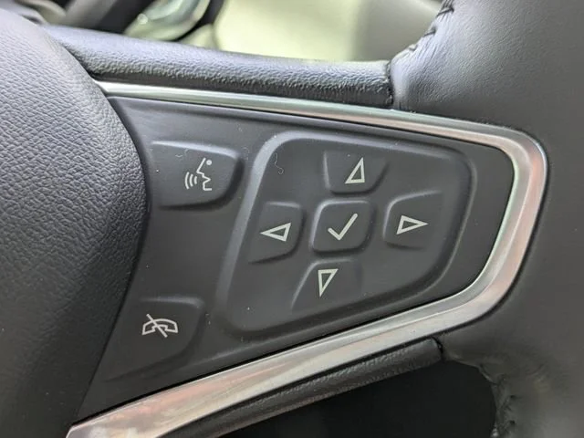 Used 2022 Cherry Red Tintcoat Chevrolet LT image 26