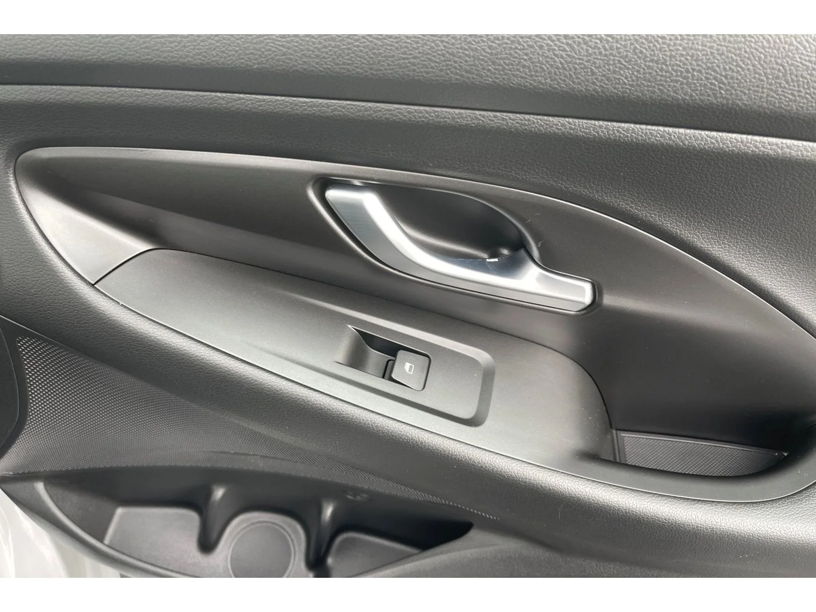 Used 2018 SYMPHONY AIR SILV Hyundai Base image 21