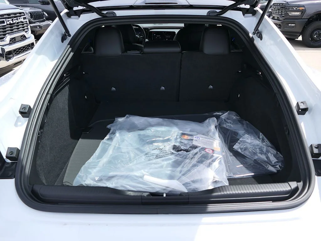 New 2026 White Knuckle Clear Coat Dodge Daytona Scat Pack 4-Door AWD image 19