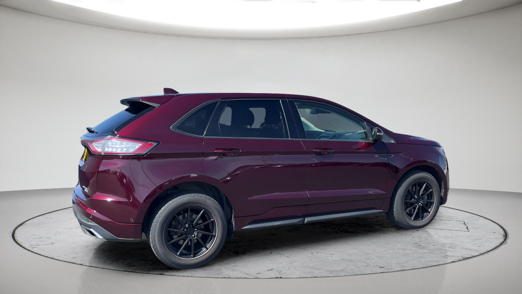 Used 2018 Red Ford Sport image 4