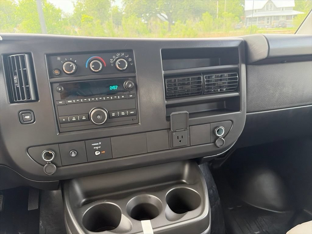 2026 Chevrolet Express Cargo Work Van - Photo 19