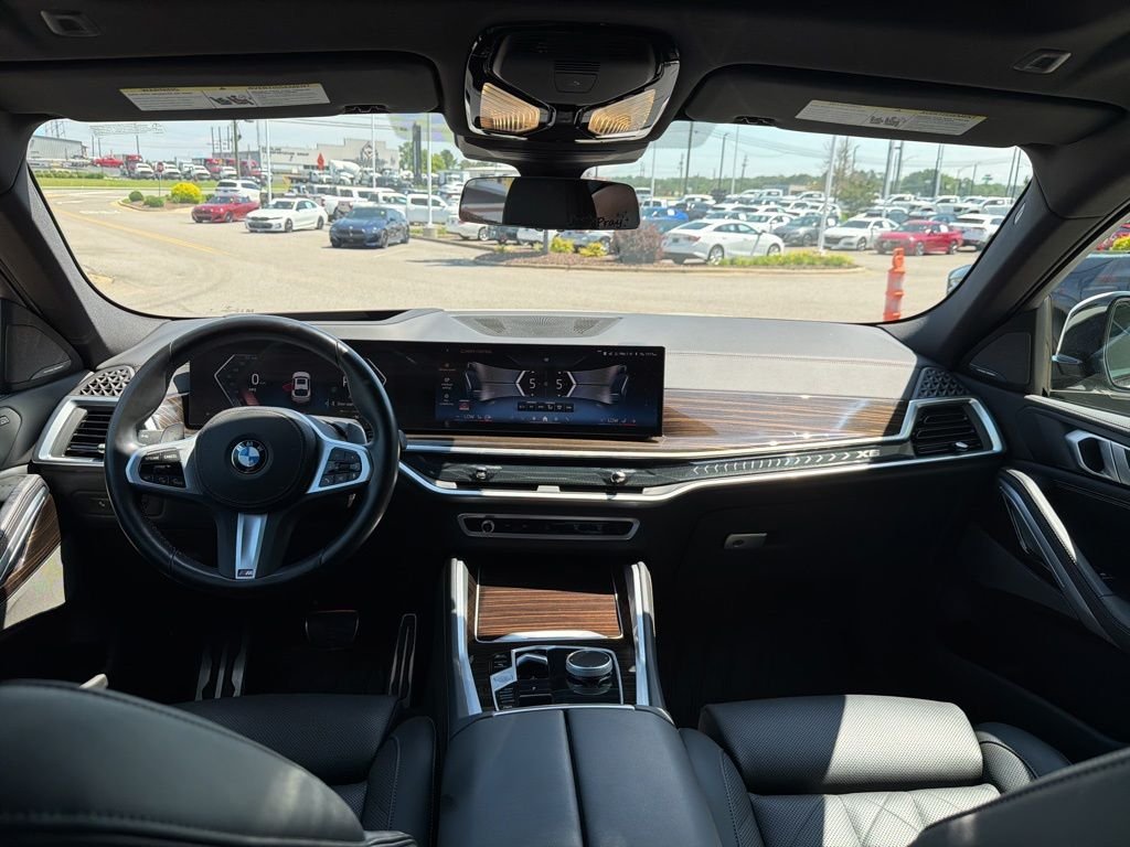 Used 2024 Alpine White BMW xDrive40i image 27