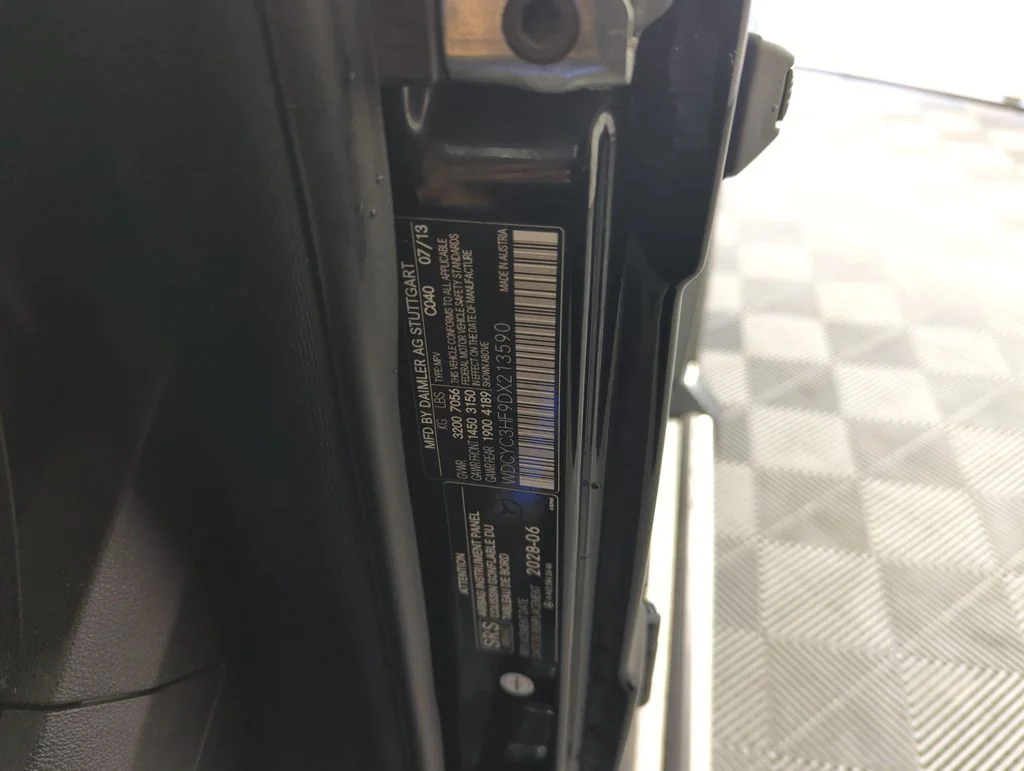 Used 2013  Mercedes-Benz G 550 image 38