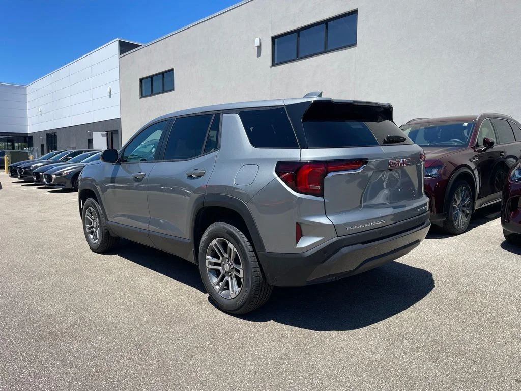 Used 2026 Sterling Metallic GMC Elevation image 2