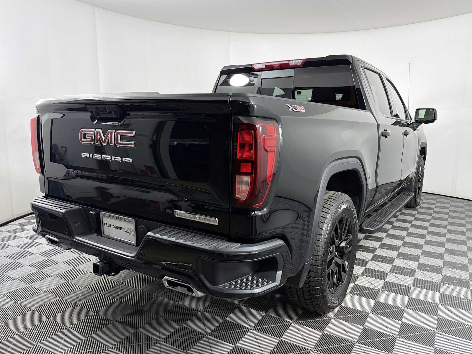 New 2026 Onyx Black GMC Elevation image 6