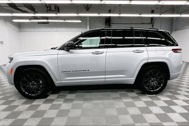 2025 Jeep Grand Cherokee Summit - Photo 14