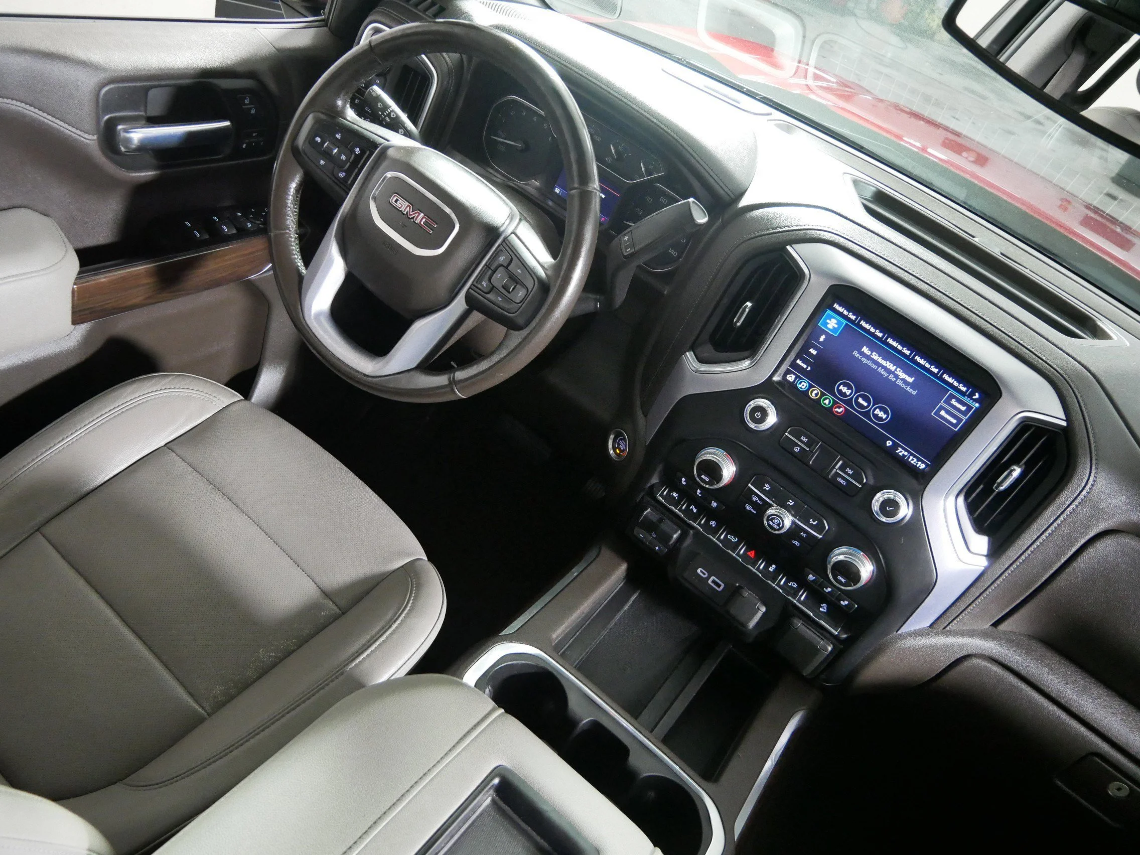 Used 2019 Red Quartz Tintcoat GMC SLT image 9
