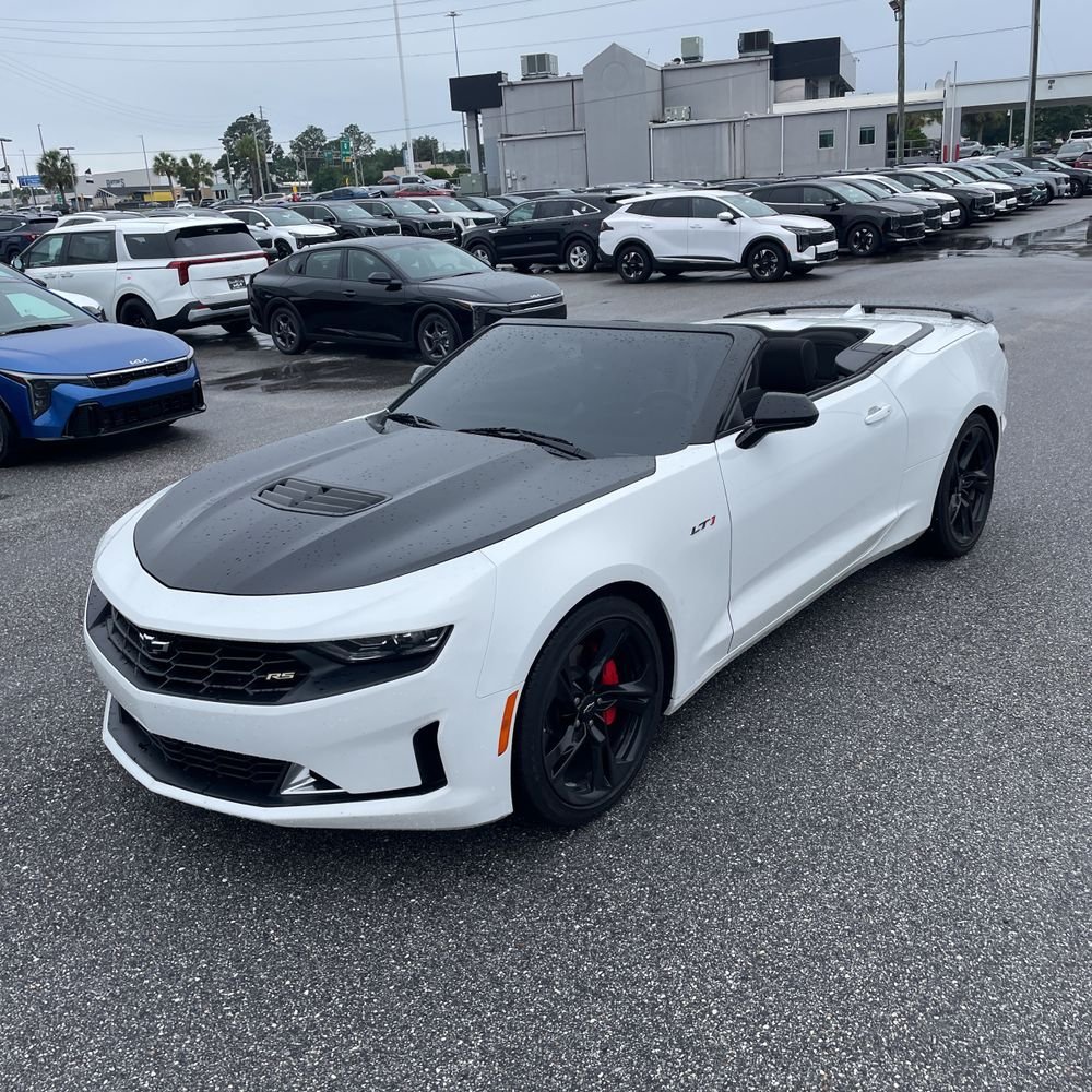 2023 Chevrolet Camaro 6.2 Convertible LT1's photo