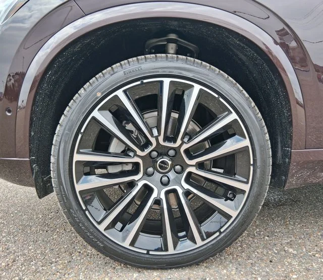 New 2026 Mulberry Red Volvo Plus image 22