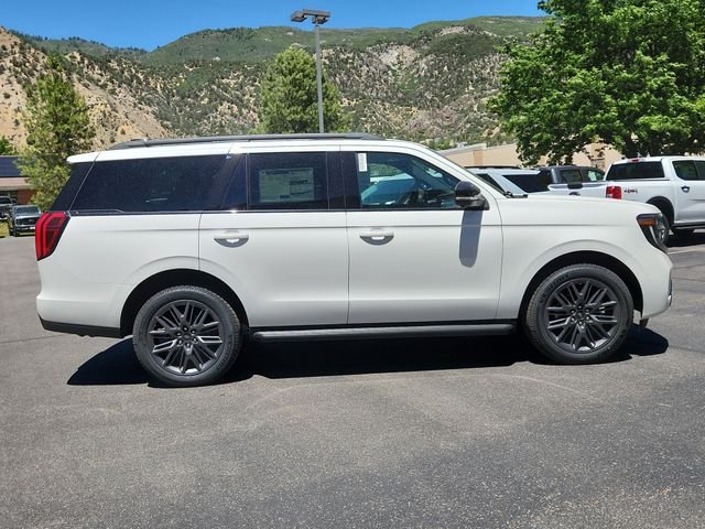 New 2026 Star White Metallic Tri-Coat Ford Platinum® image 2
