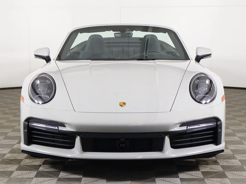 Used 2023 Chalk Porsche Turbo image 13