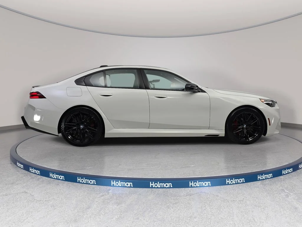 Used 2026 Alpine White BMW  image 5